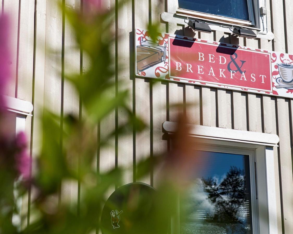 Gaellivare Bed & Breakfast Bagian luar foto